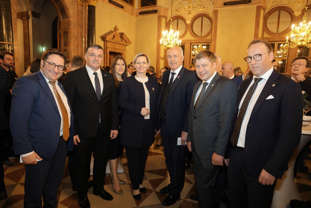 stmwi_25-03-12_029 Tobias Gotthardt (Staatssekretär im Bayerischen Wirtschaftsministeium) lädt am 12.03.2025 anlässlich der Internationalen Handwerksmesse zum Empfang in den Kaisersaal der Residenz München ein.