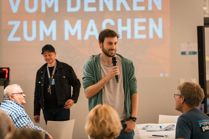 Impressionen der Veranstaltung „ServusZUKUNFT #Werkstatt KI“.