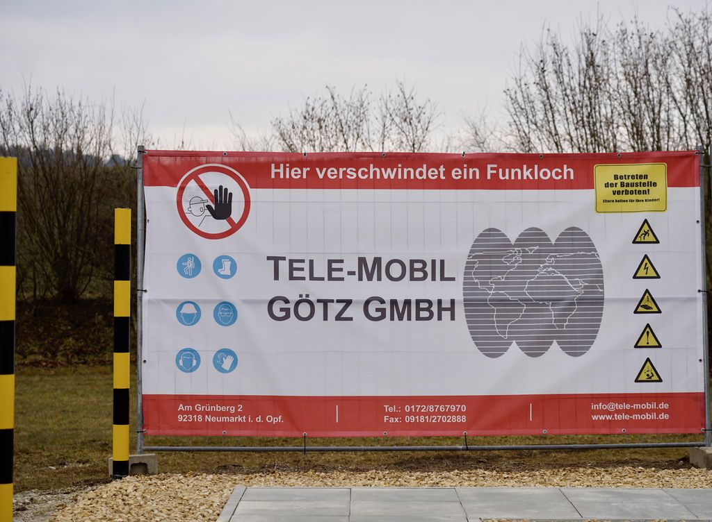 Impressionen der Einweihung des Mobilfunkmastes in Bayerbach.