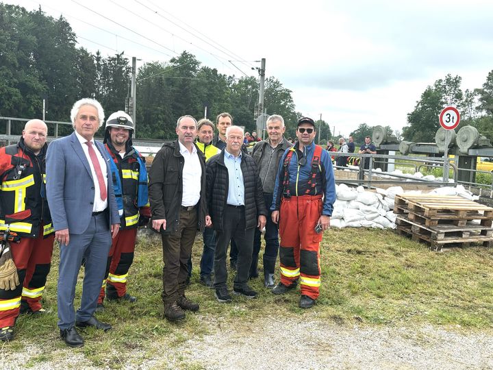 Bayerns Wirtschaftsminister Aiwanger informiert sich in Moosburg über die aktuelle Lage
Foto: StMWi