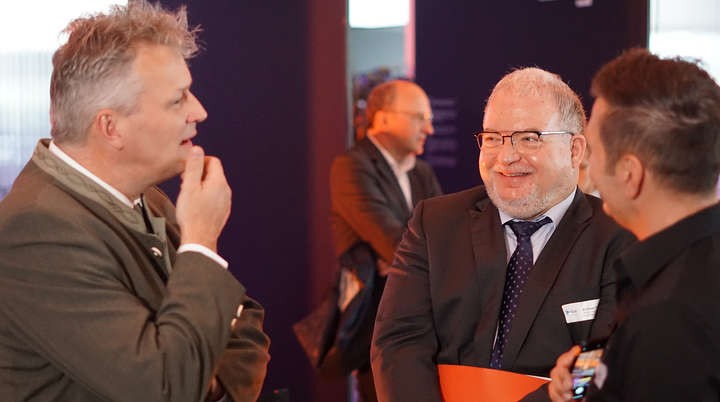 Besuch Herr Staatssekretär Weigert,  Bayerisches Staatsministerium für Wirtschaft, Landesentwicklung und Energie - © Regionalmanagement Wirtschaftsraum Augsburg A³