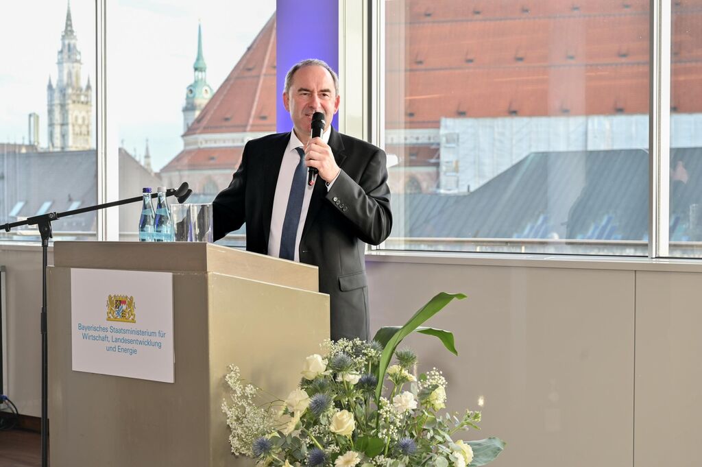 V7699_2061 Impressionen des Abendempfangs von Herrn Staatsminister Hubert Aiwanger und Herrn Staatssekretär Tobias Gotthardt für das Konsularische Korps.