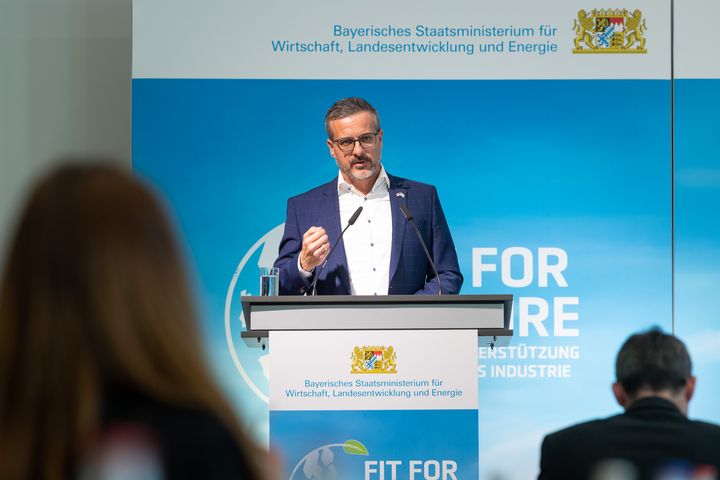 FIT FOR FUTURE - Unsere Unterstützung für Bayerns Industrie