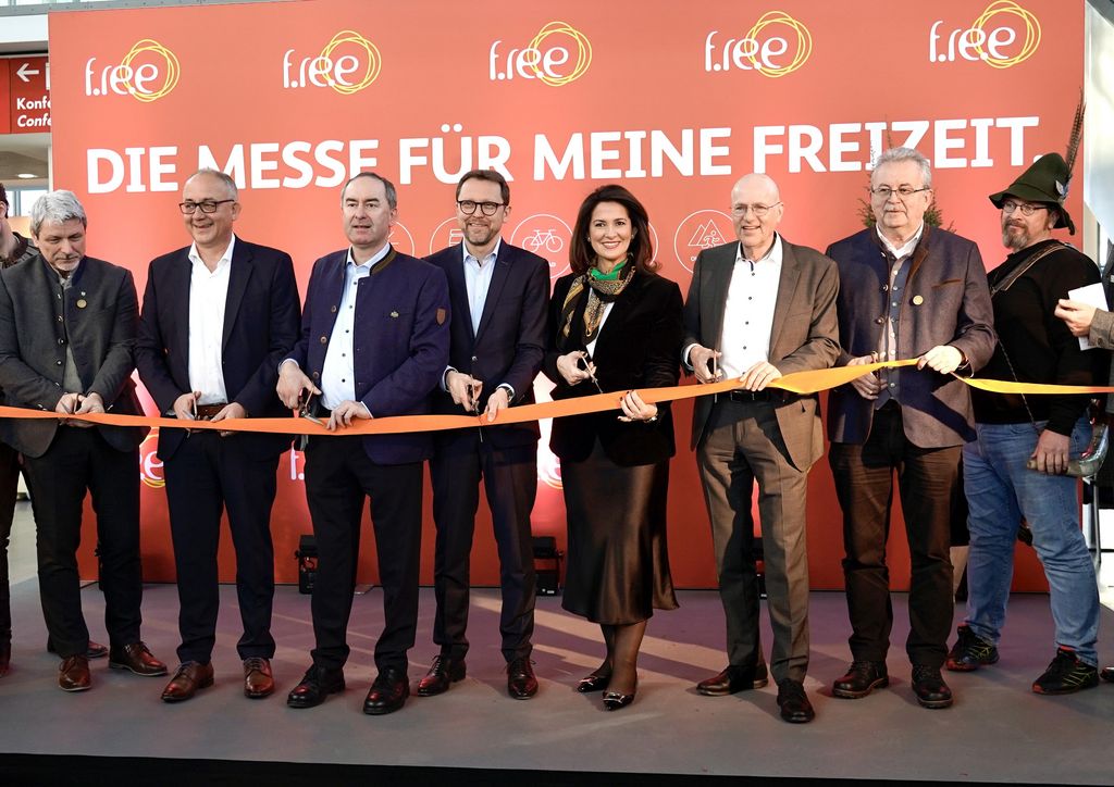 Impressionen der Eröffnung der Messe „f.re.e 2025“ in München.