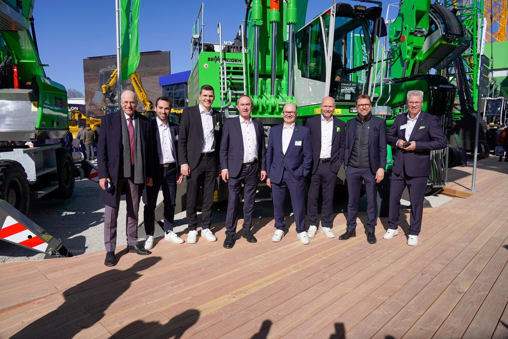 Impressionen des Messerundgangs auf der bauma.