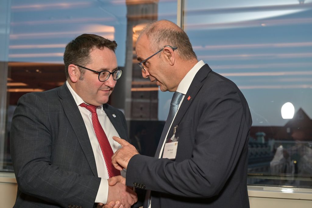 Impressionen des Abendessens mit Konsularischen Korps.