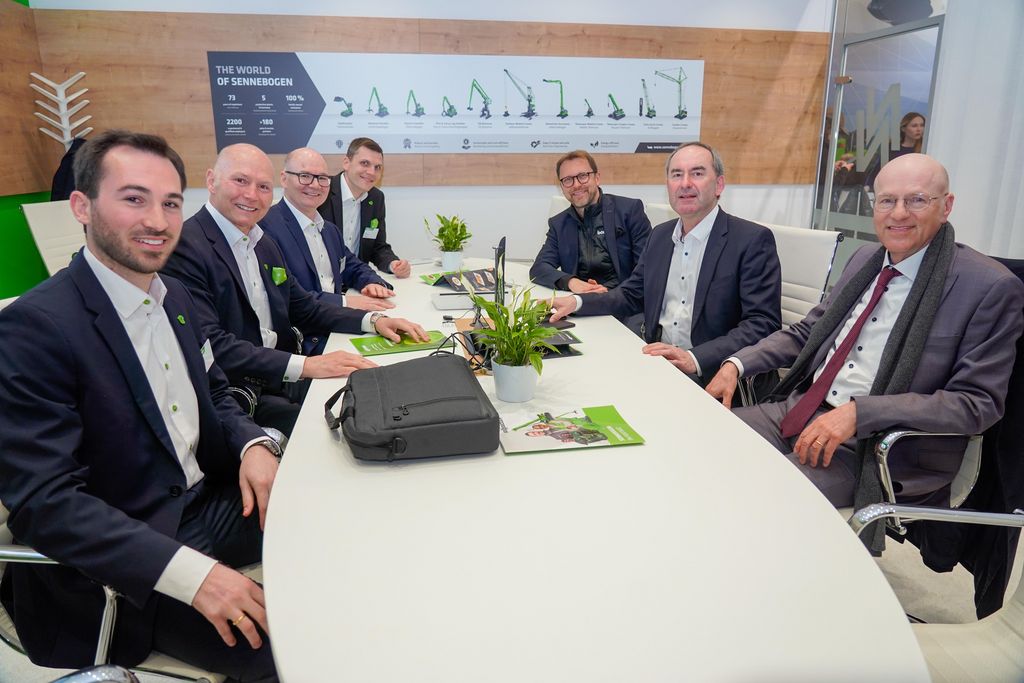 Impressionen des Messerundgangs auf der bauma.