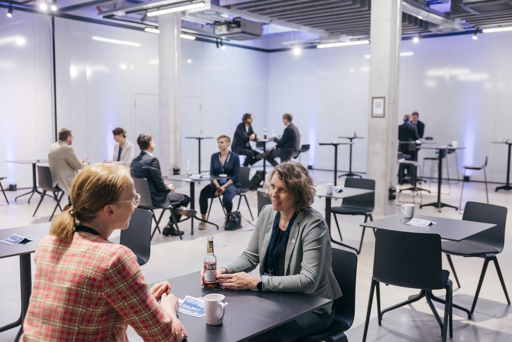 Impressionen vom Bayerischen Halbleiter-Kongress 2024. 