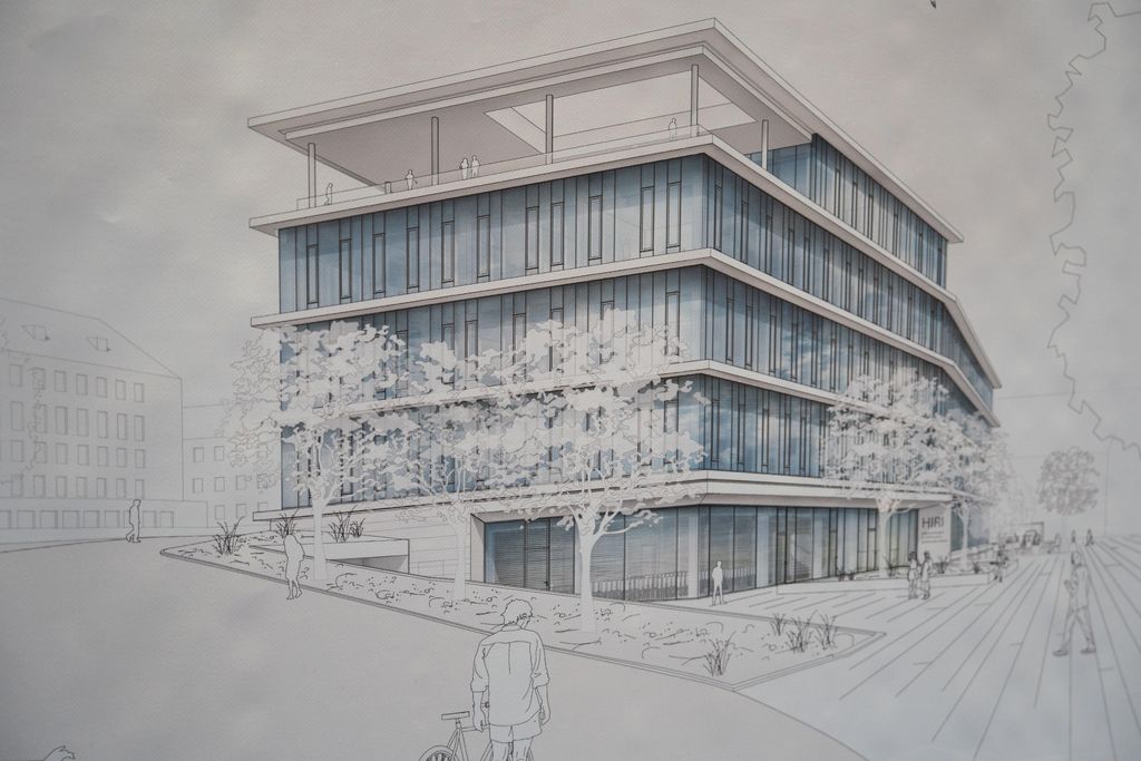 Impressionen des Bayerischen Staatsministers Hubert Aiwanger beim Richtfest auf dem Medizin-Campus Würzburg.