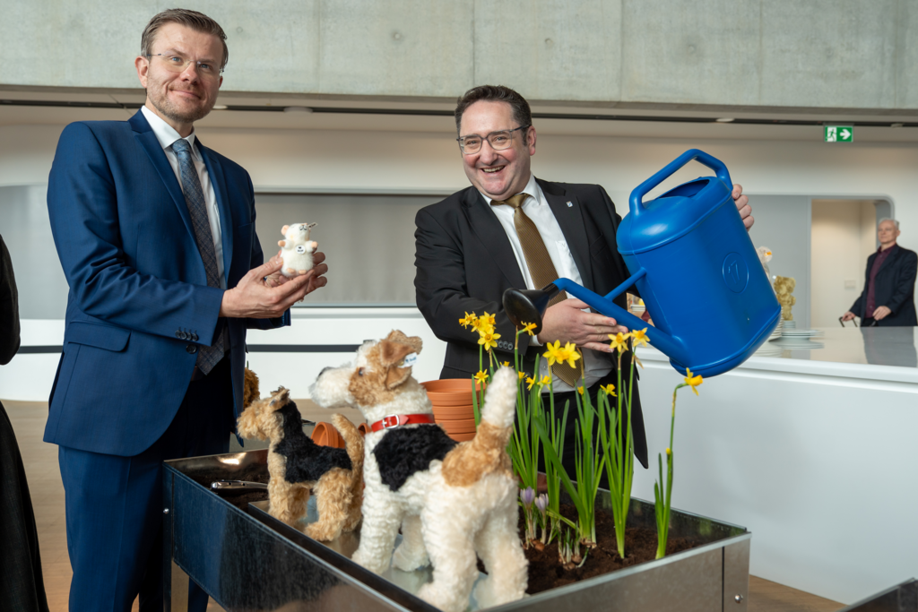 Impression vom Messerundgang Spielwarenmesse mit Staatssekretär Tobias Gotthardt