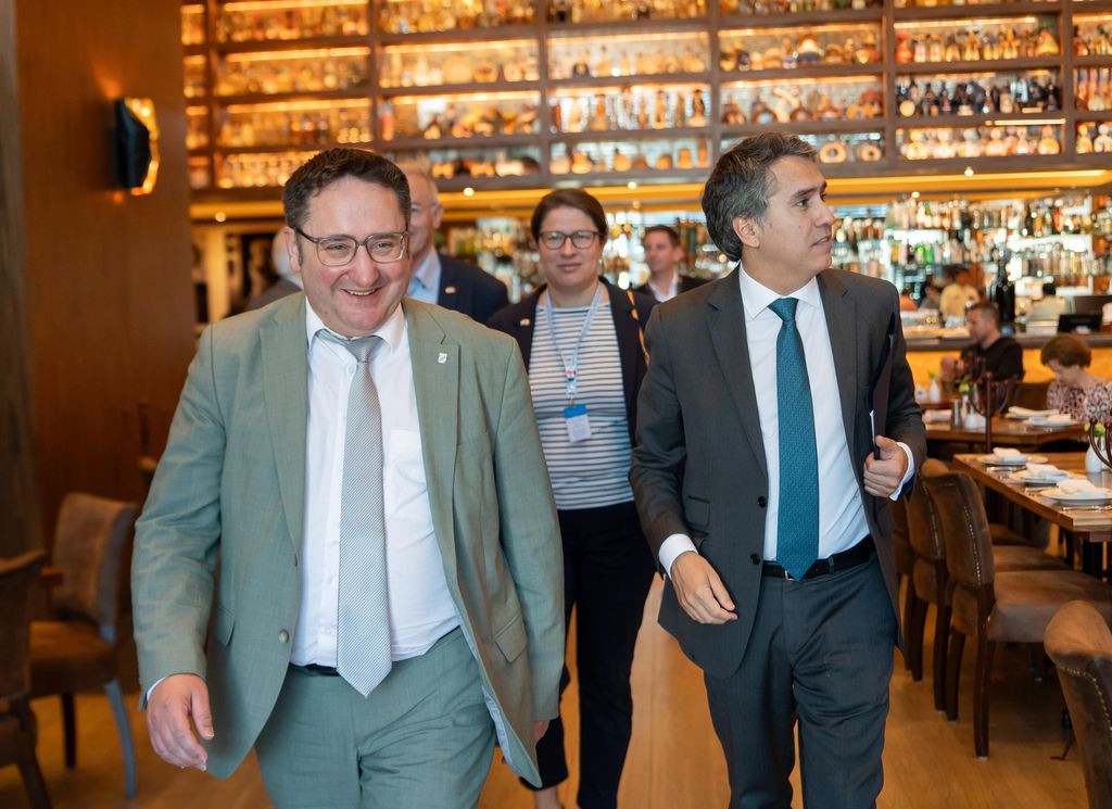 Bayerns Wirtschaftsstaatssekretär Tobias Gotthardt reiste vom 21. bis 28. März 2026 mit einer Wirtschaftsdelegation nach Mexiko.