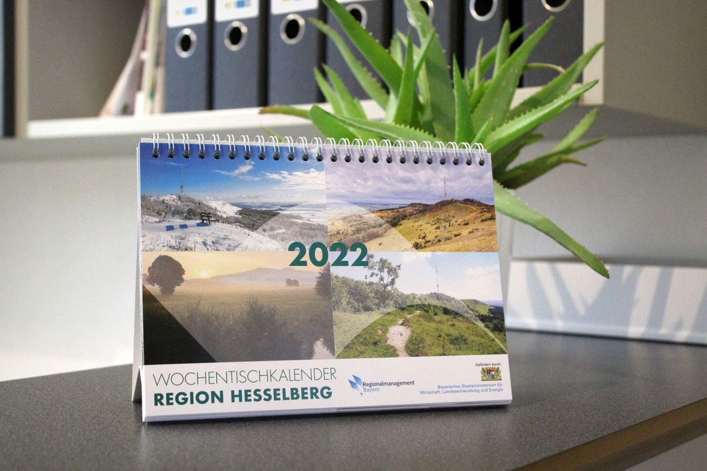 Bild 2: Wochentischkalender mit Informationen rund um regionale Initiativen (Quelle: ERH).  © Regionalmanagement Hesselberg