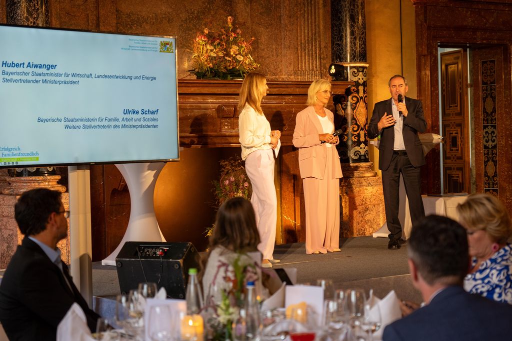 Impressionen der Preisverleihung Erfolgreich.Familienfreundlich.