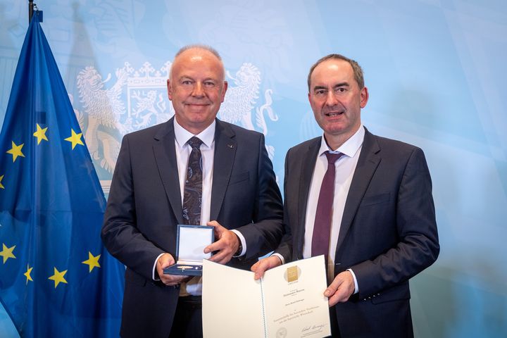 Impressionen der Verleihung der Staatsmedaille für besondere Verdienste um die Bayerische Wirtschaft.