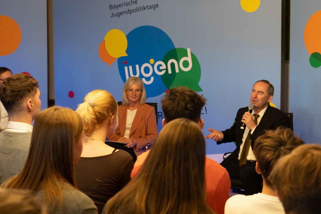 Impressionen des Bayerischen Jugendpolitiktages. 