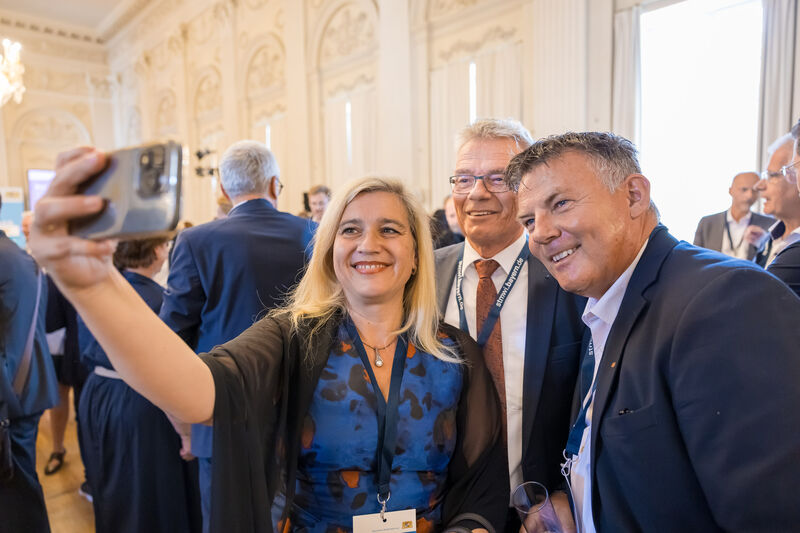 Impressionen der Veranstaltung "Bayerischer Pharmagipfel 2024".