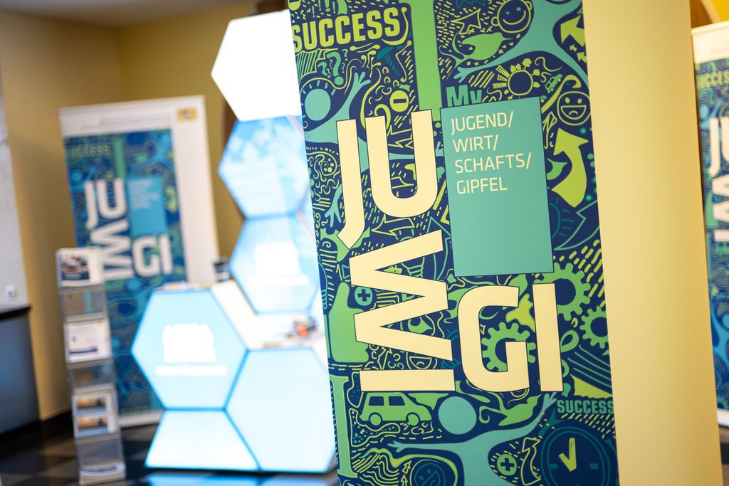 Impressionen des Jugendwirtschaftgipfels 2024.