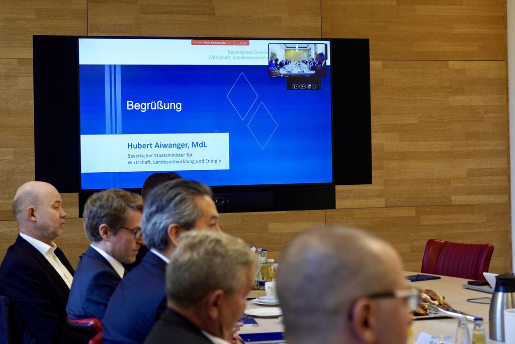 Impressionen der Veranstaltung „Auswirkungen der US-Zölle auf die bayerische Wirtschaft“.