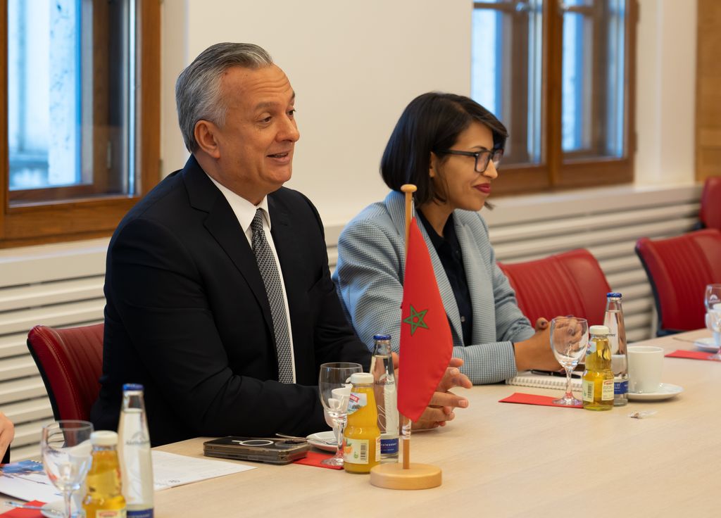 Der marokkanische Investitionsminister Karim Zidane und Dalal Menni, Kabinettschefin des Ministers (Foto: StWMi)