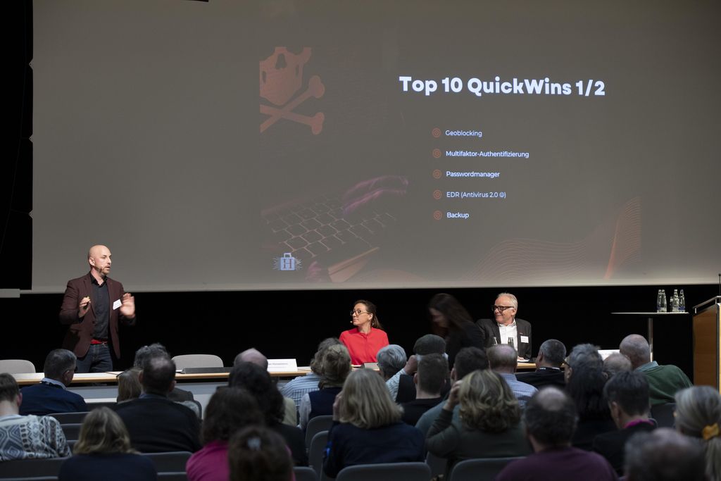 Impressionen der Fachtagung Cyberfallen anlässlich der 75. IHM.