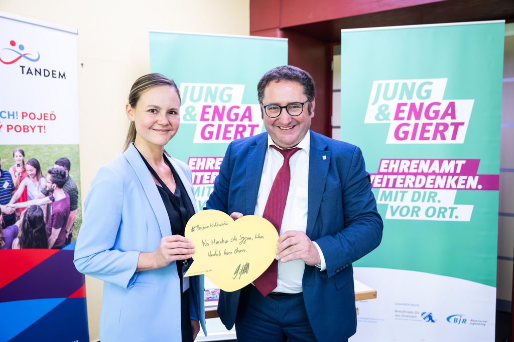 Impressionen des Jugendwirtschaftsgipfels 2025.