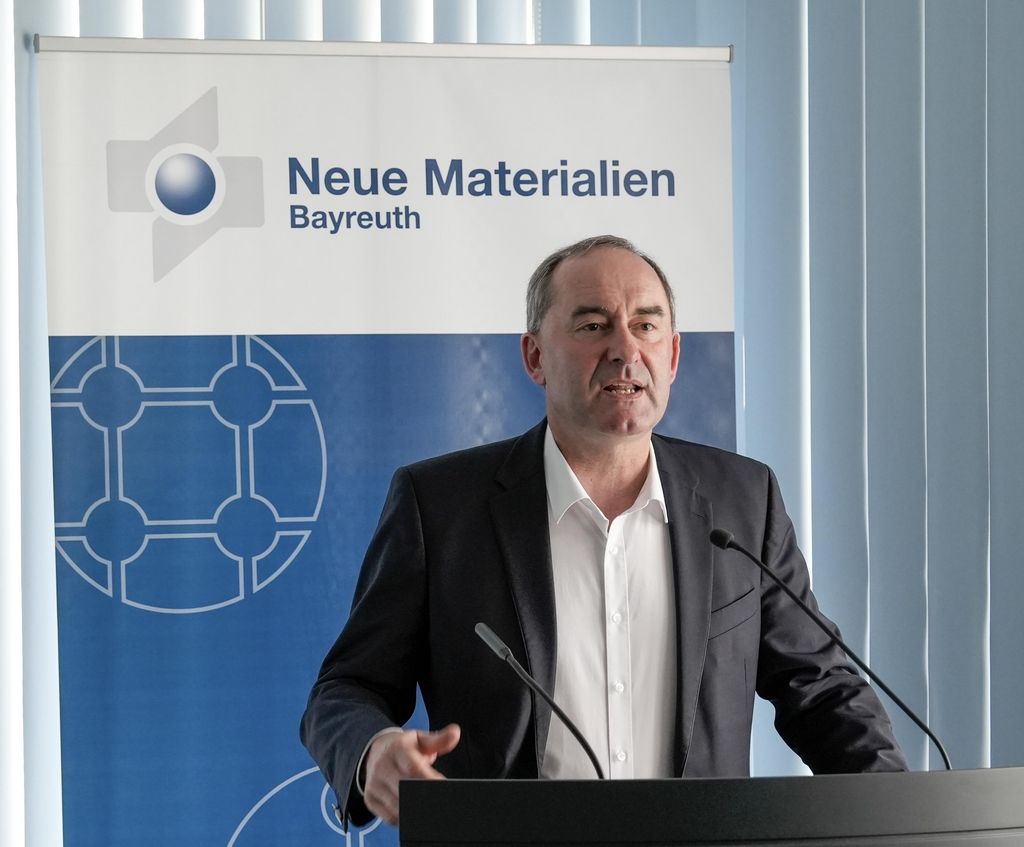Impressionen der Jubiläumsfeier „25 Jahre neue Materialien“.