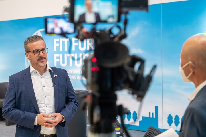 FIT FOR FUTURE - Unsere Unterstützung für Bayerns Industrie