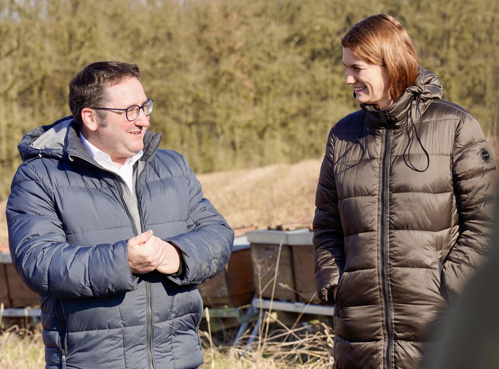 Impressionen der Inbetriebnahme des 100. Mobilfunkstandortes der Deutschen Telekom im Landkreis Regensburg. 