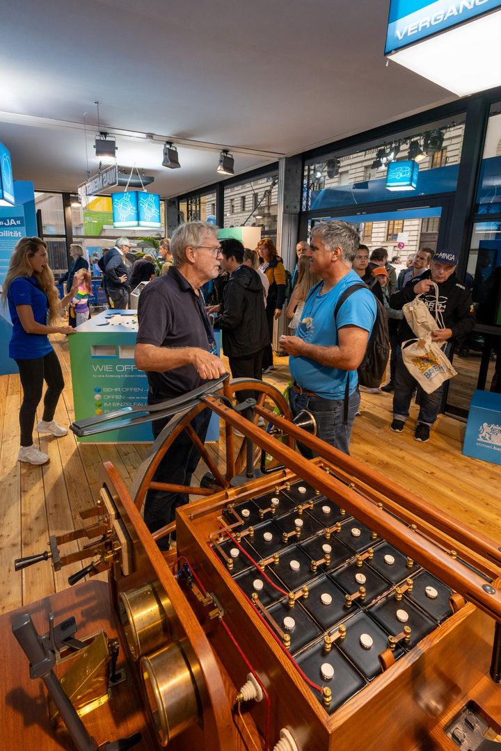 IAA 2025: Impressionen vom OpenSpace-Messestand des Bayerischen Wirtschaftsministeriums