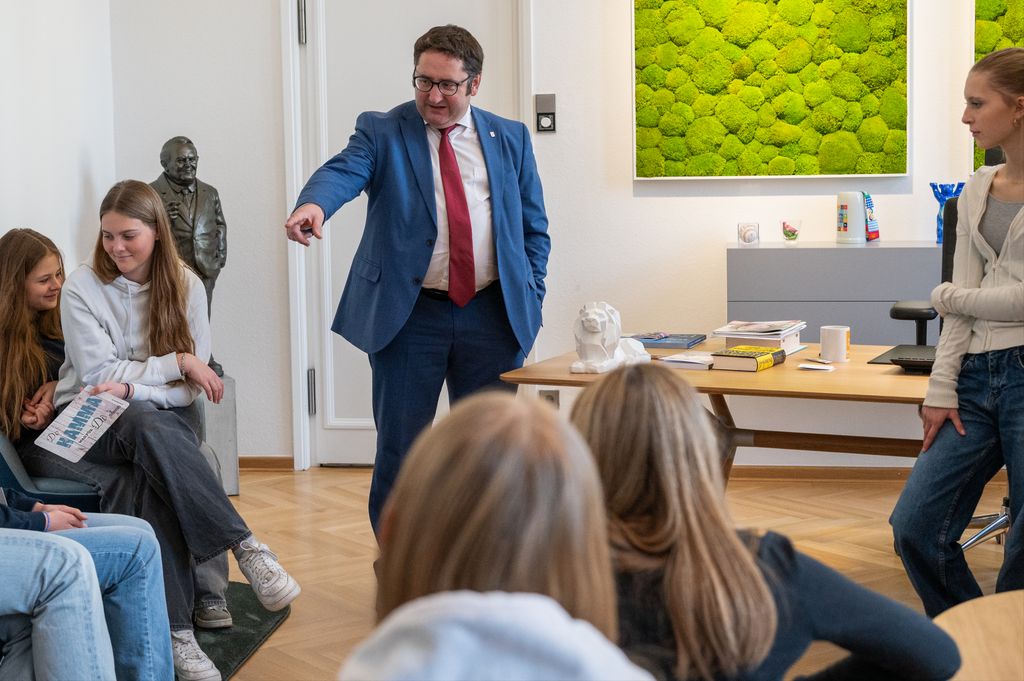 Impressionen zum Lernort Staatsregierung.