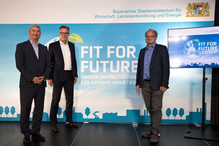 FIT FOR FUTURE – Unsere Unterstützung für Bayerns Industrie 