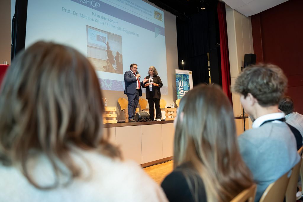 Impressionen des Jugendwirtschaftsgipfels 2025.