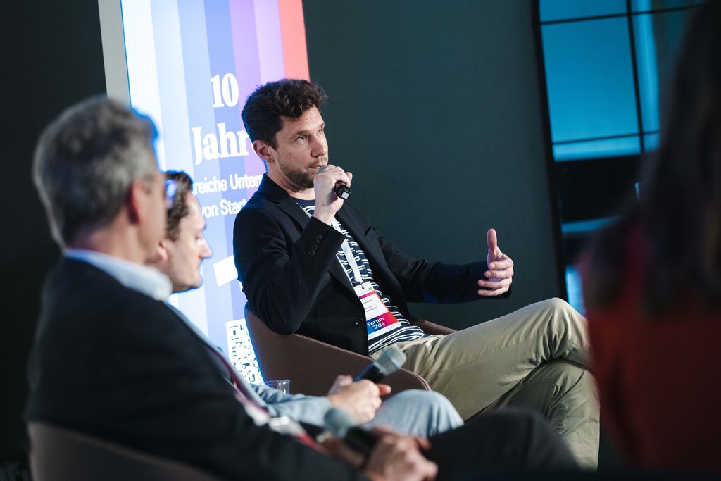 Das Bayerische Wirtschaftsministerium feiert das 10-jährige Jubiläum seiner Gründerinitiative Gründerland Bayern.