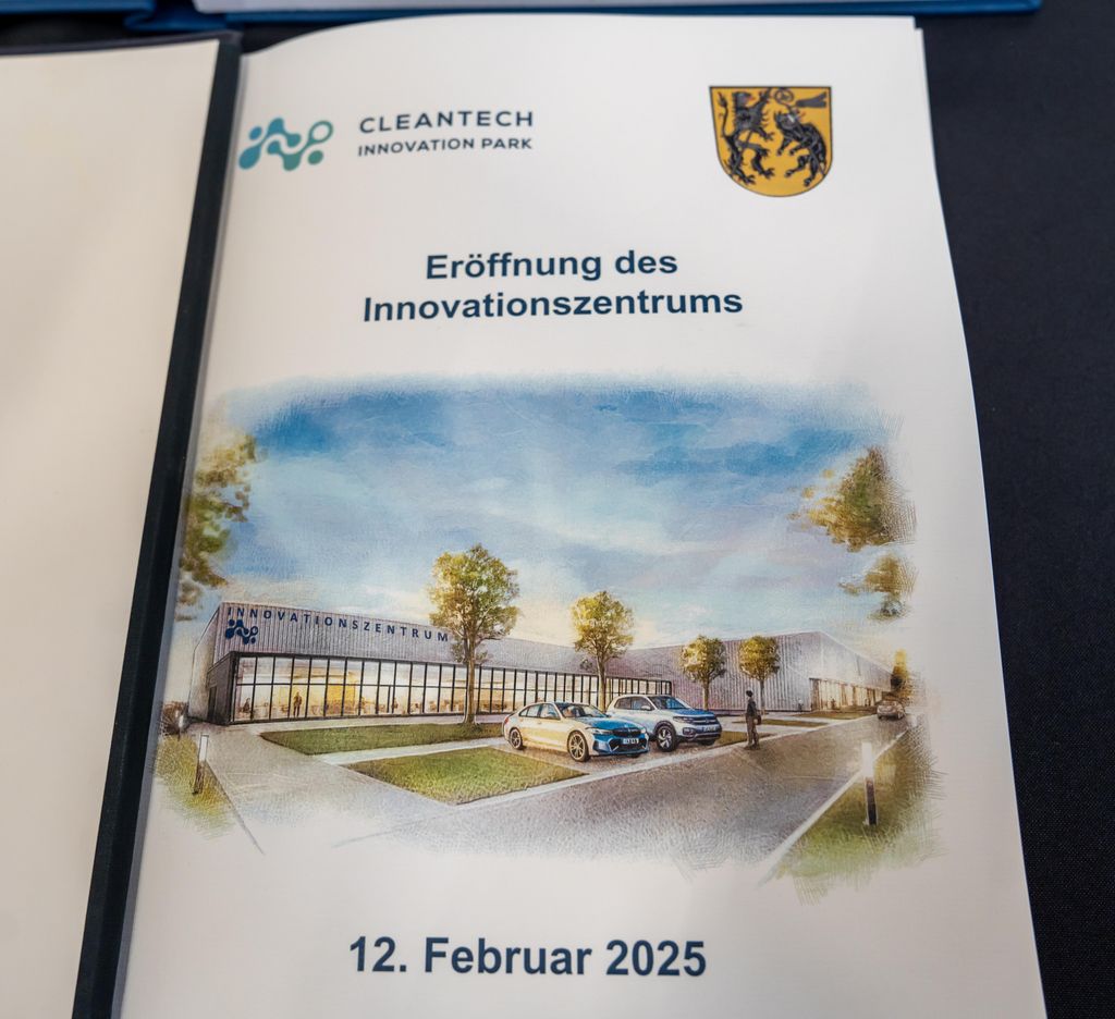 Impressionen der Eröffnung des Innovationszentrums im Cleantech Innovation Park.