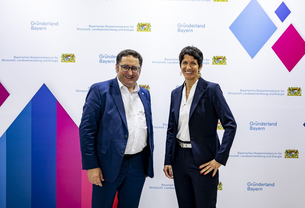 Das Bayerische Wirtschaftsministerium feiert das 10-jährige Jubiläum seiner Gründerinitiative Gründerland Bayern.