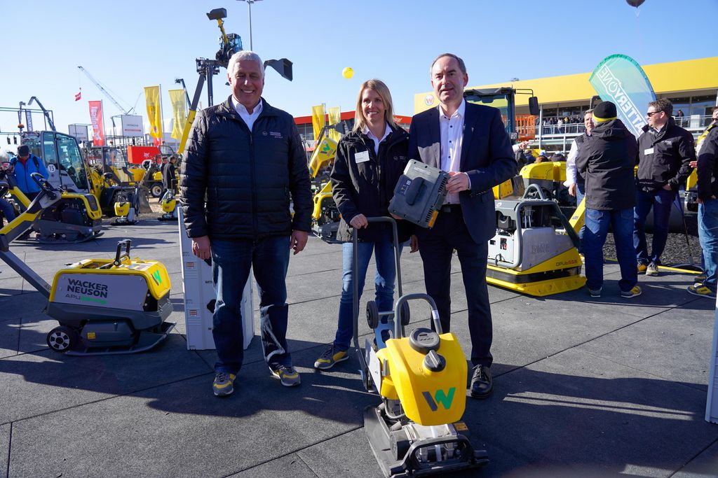 Impressionen des Messerundgangs auf der bauma.