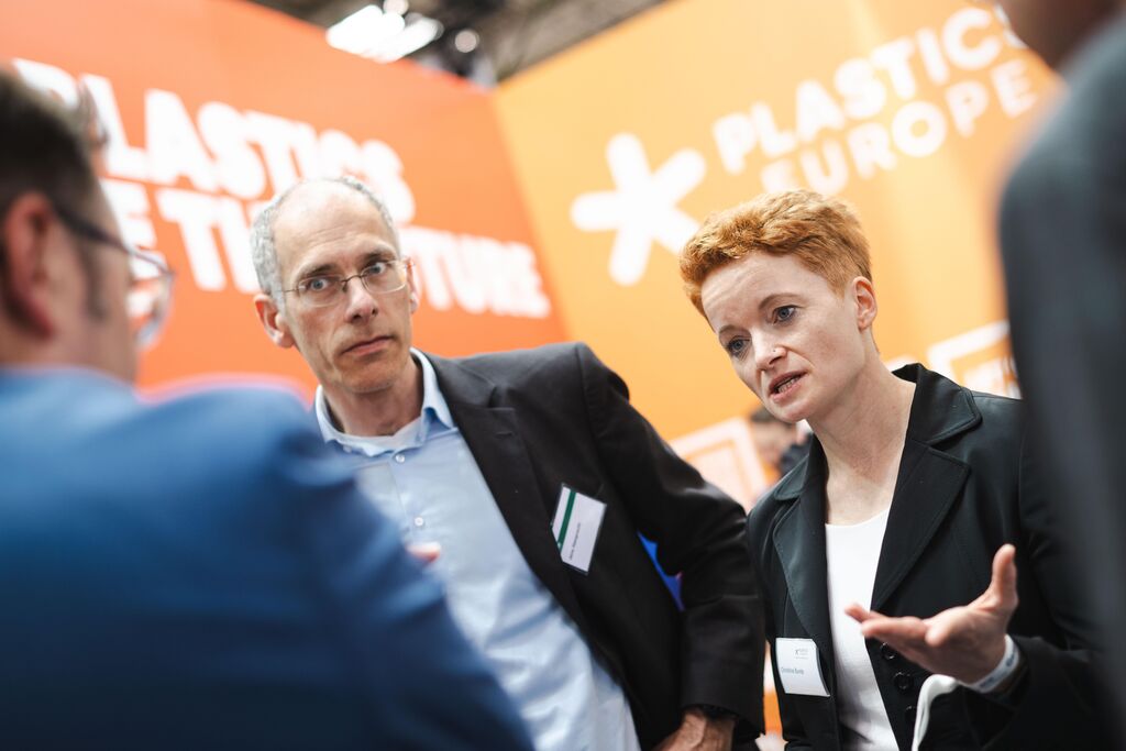 AG1_5458 Bayerns Wirtschaftsstaatssekretär Tobias Gotthardt besucht die IFAT Munich 2026.