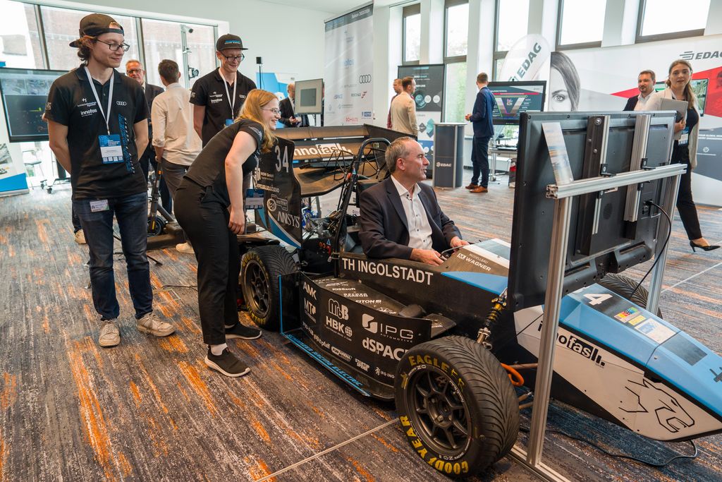 Impressionen des Bayerischen Transformationskongress für die Automobil- und Zulieferindustrie 2025.