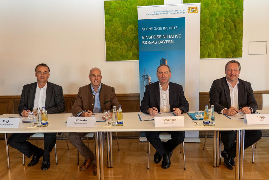 Impressionen der Unterzeichnung der Gaseinspeiseinitiative Biogas Bayern.
