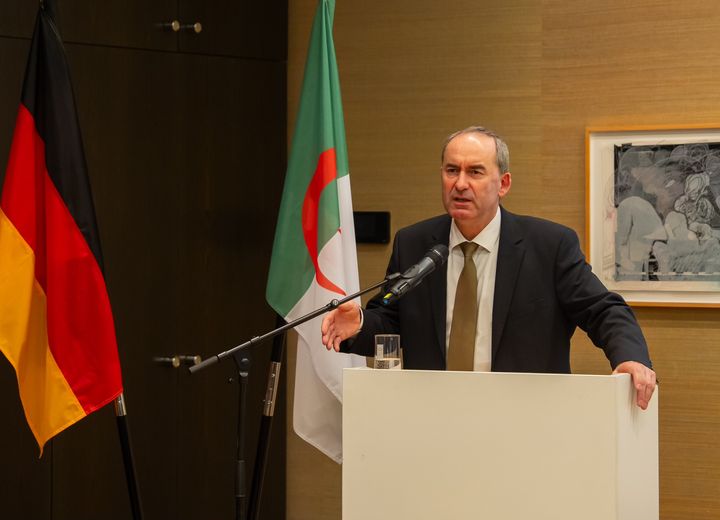Bayerns Wirtschaftsminister Hubert Aiwanger sprach bei der Konferenz &quot;ALTEH2A &amp; SouthH2Corridor“ in Berlin. Foto: Bastian Brummer/StMWi