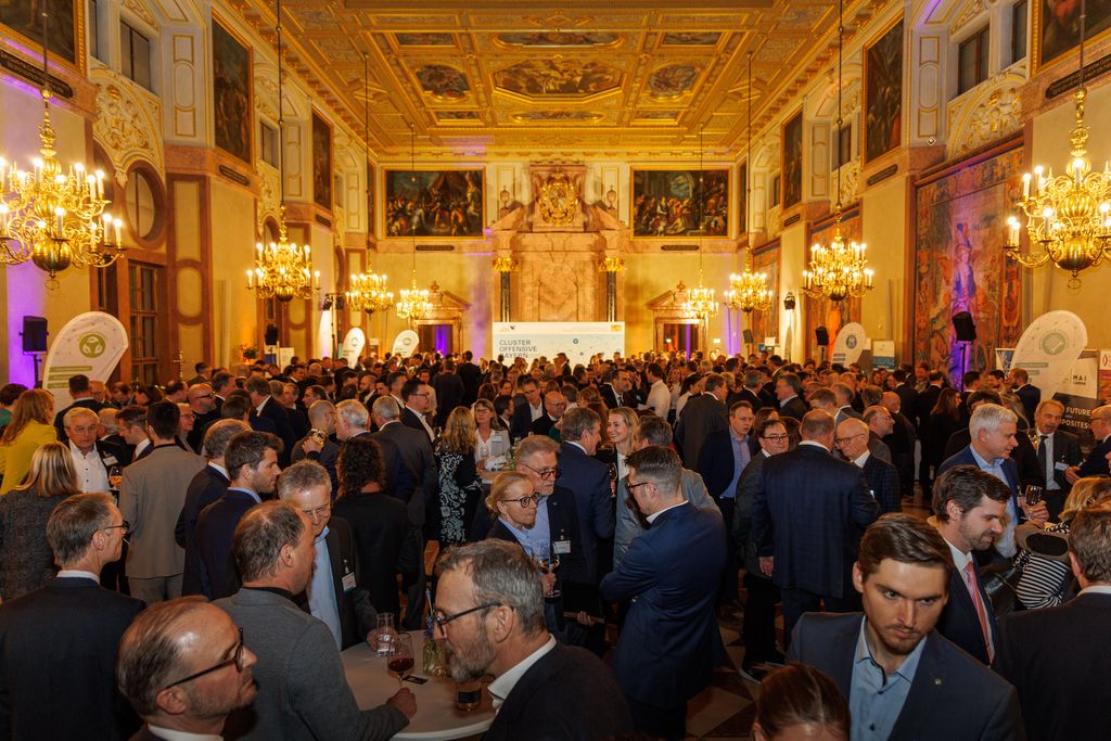 Cluster-Empfang für die Cluster-Offensive Bayern 