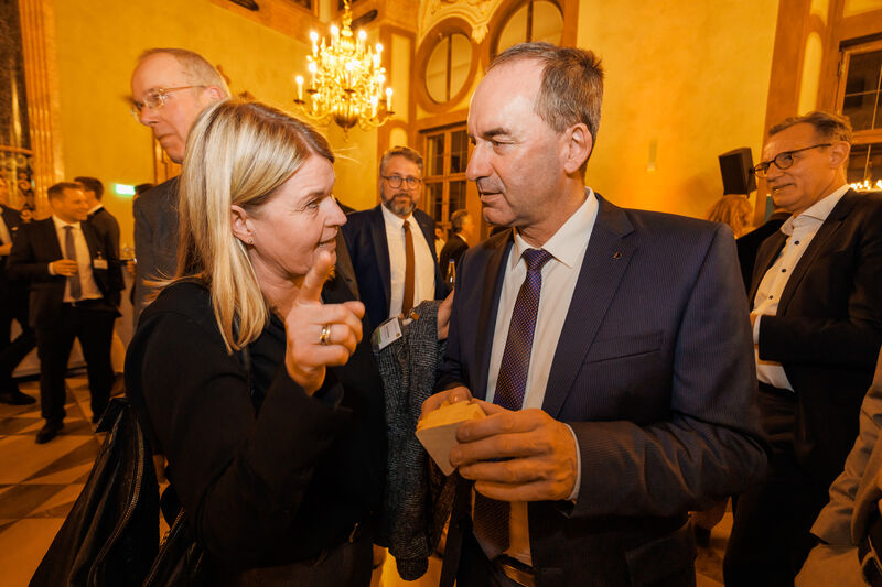 Cluster-Empfang für die Cluster-Offensive Bayern