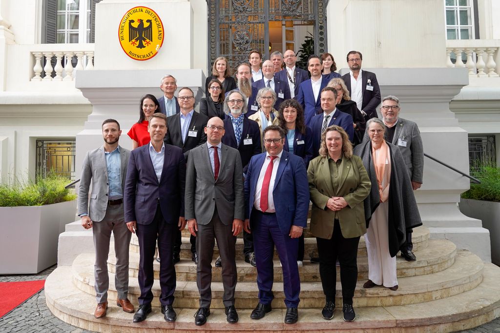 Impressionen der Delegationsreise unter Leitung von Staatssekretär Tobias Gotthardt nach Rumänien und in die Republik Moldau.