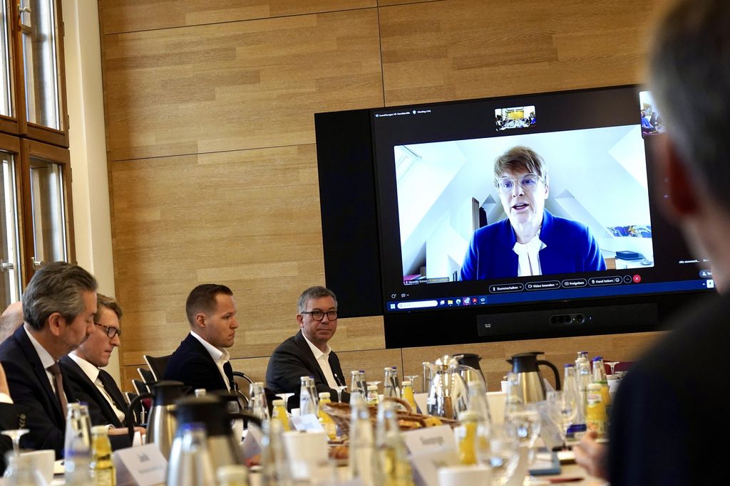 Impressionen der Veranstaltung „Auswirkungen der US-Zölle auf die bayerische Wirtschaft“.