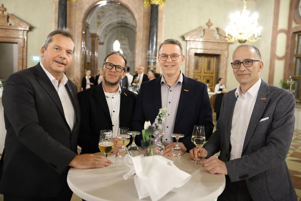 stmwi_25-03-12_011 Tobias Gotthardt (Staatssekretär im Bayerischen Wirtschaftsministeium) lädt am 12.03.2025 anlässlich der Internationalen Handwerksmesse zum Empfang in den Kaisersaal der Residenz München ein.