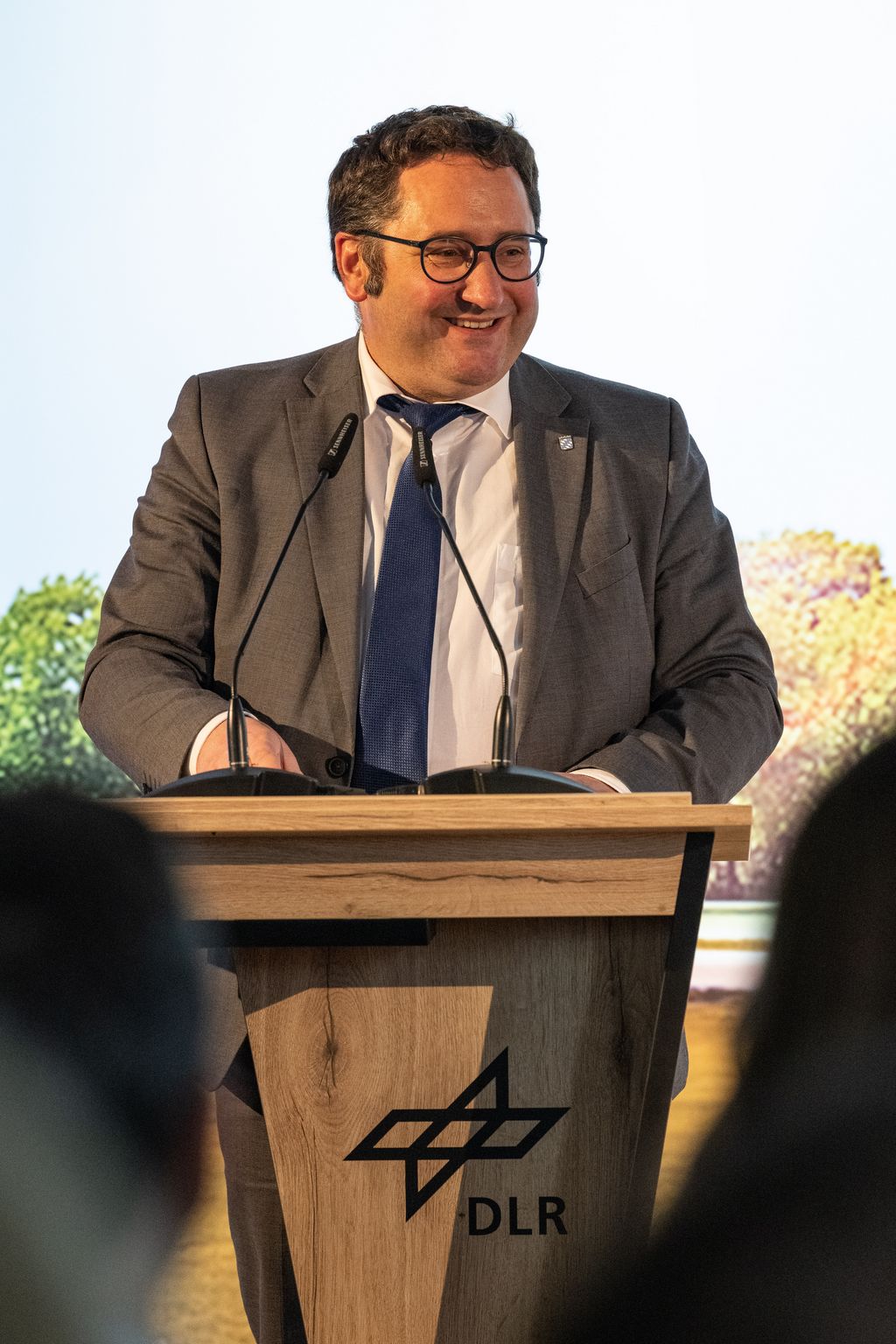 Impressionen der Einweihung des Neubaus des Instituts für Test und Simulation für Gasturbinen des DLR.