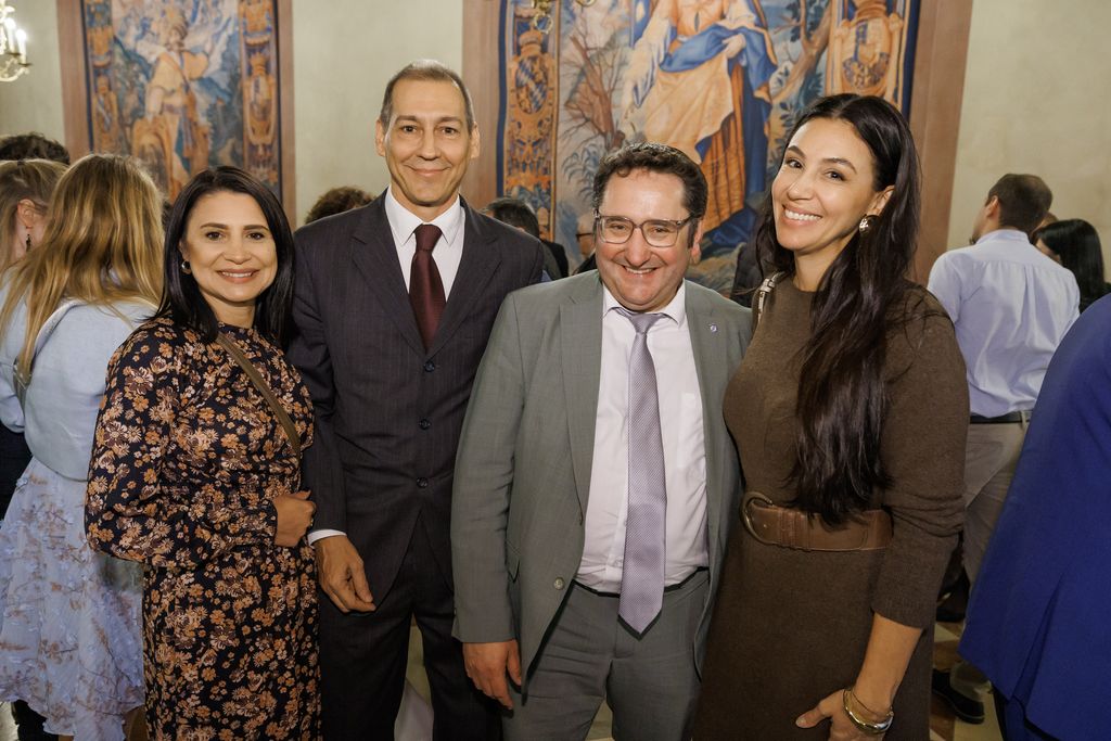 Bayerns Wirtschaftsstaatssekretär Tobias Gotthardt lädt im Namen der Bayerischen Staatsregierung zu einem Empfang anlässlich der 76. Internationalen Handwerksmesse in die Residenz München ein.