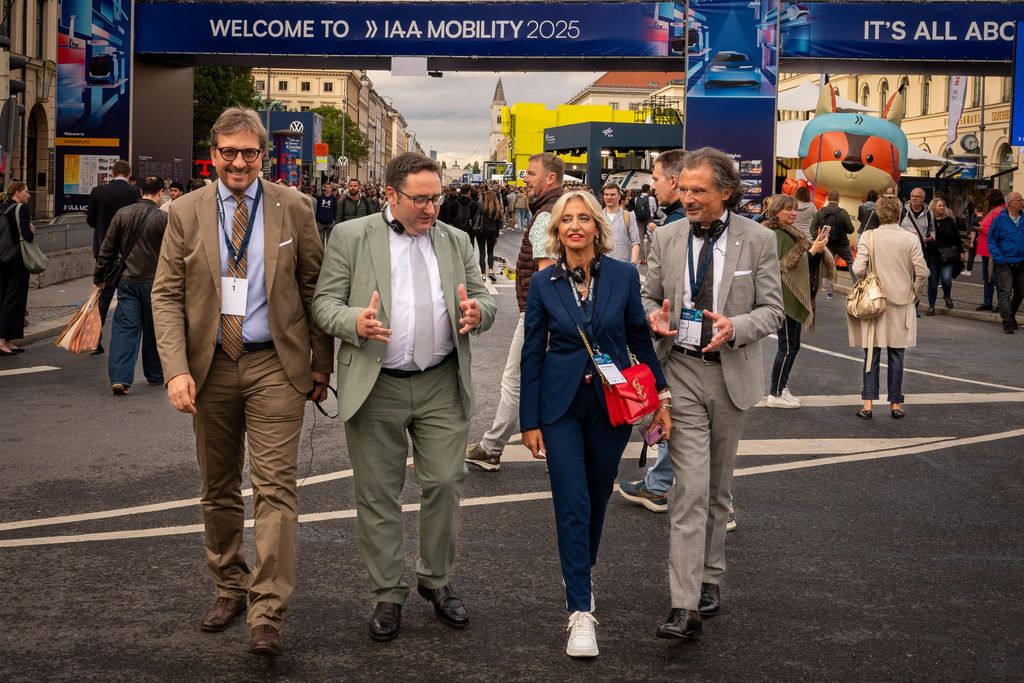 Impressionen des Rundgangs des ARA-Kongress (Automotive Regions Alliance) im Rahmen der IAA Mobility 2025.