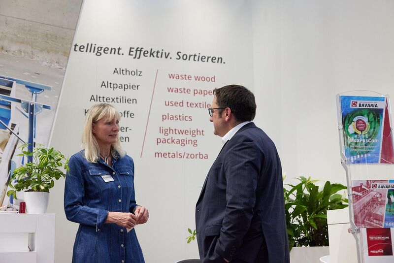 Bayerns Wirtschaftsstaatssekretär Tobias Gotthardt besucht die IFAT Munich 2024.