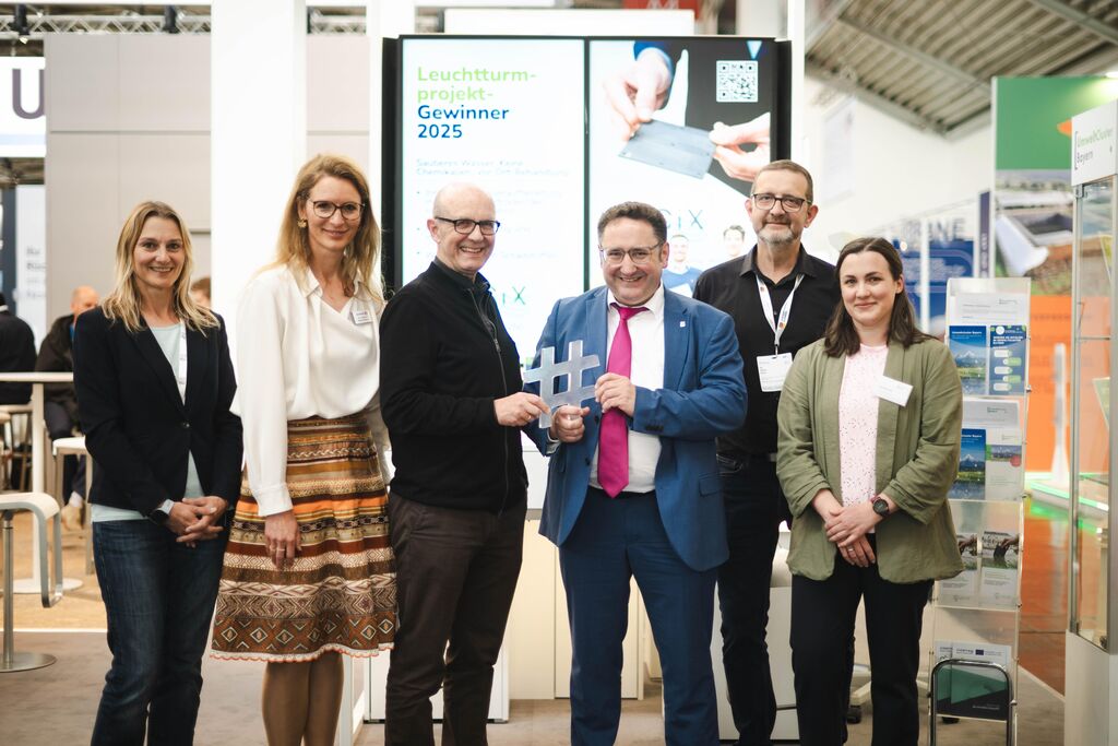 AG1_6056 Bayerns Wirtschaftsstaatssekretär Tobias Gotthardt besucht die IFAT Munich 2026.